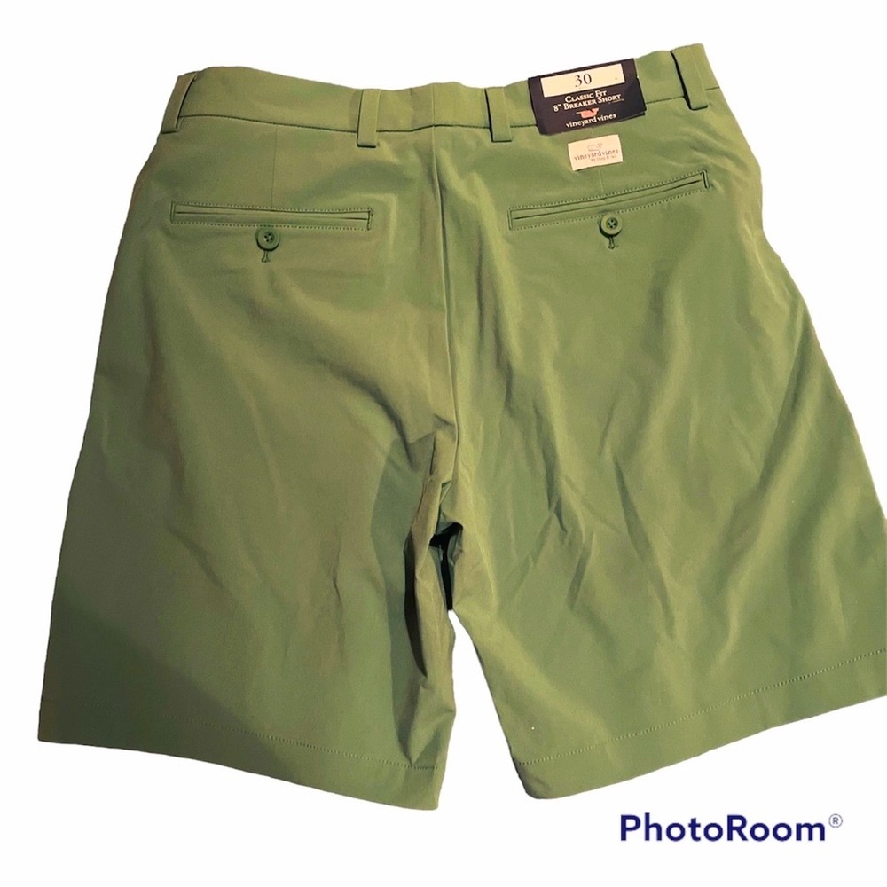 - NWT Vineyard Vines Classic Fit Performance 8” Breaker Short